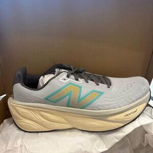 New Balance Mens Gray and Cream Running Shoes